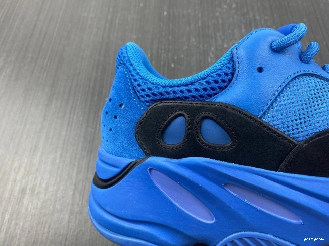700 BLUE HP6674 BOOST YEEZY HI-RES ADIDAS 0809